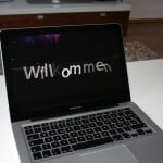 Macbook Pro - Foto vom Willkommensvideo