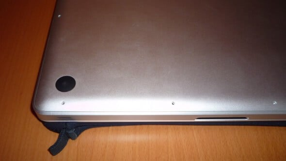 Macbook Pro Schrauben entfernen